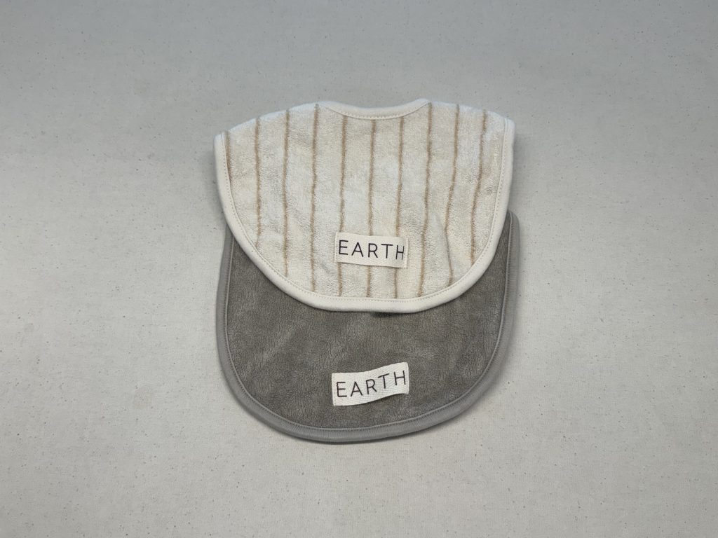 EARTH 턱받이 2개 외출용