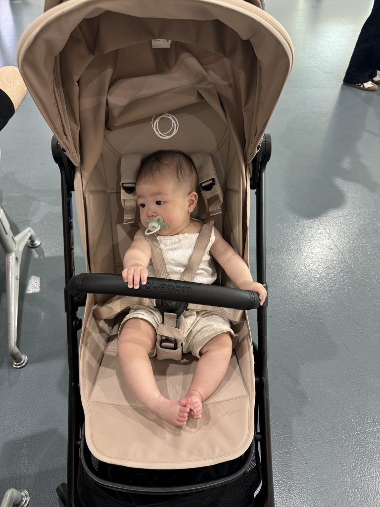 김해공항 부가부 버터플라이2 안전바 장착 탑승 - 면세점 수령 후 공항 내 바로 사용