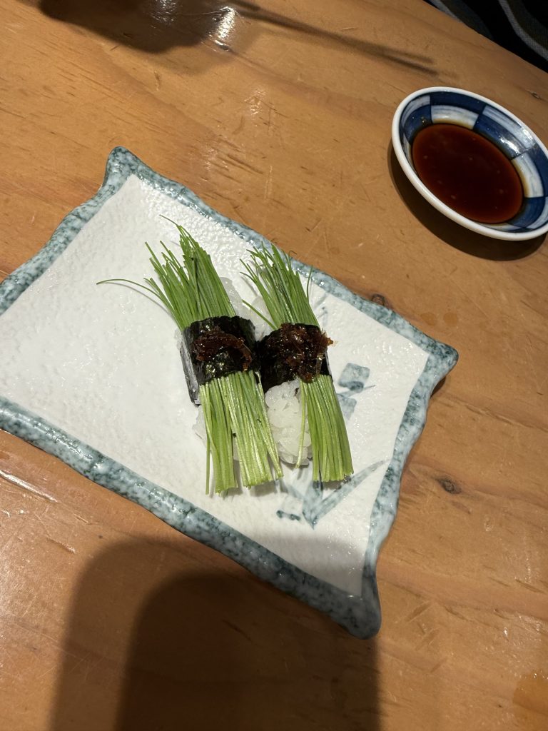 후쿠오카 하카타역 사시스 싹눈파 초밥 메네기 이색 스시 입가심 메뉴 추천